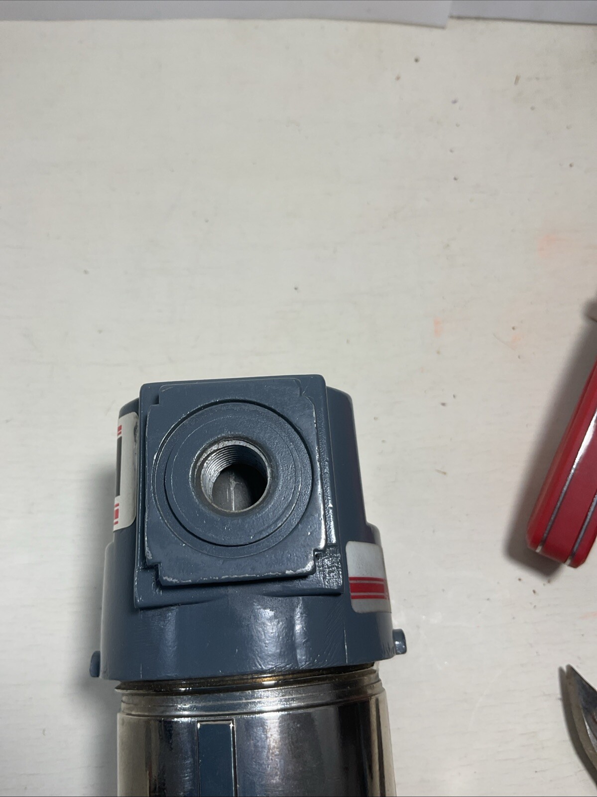 NEW ARROW F562-v COALESCING FILTER 3/8 N.O.S.