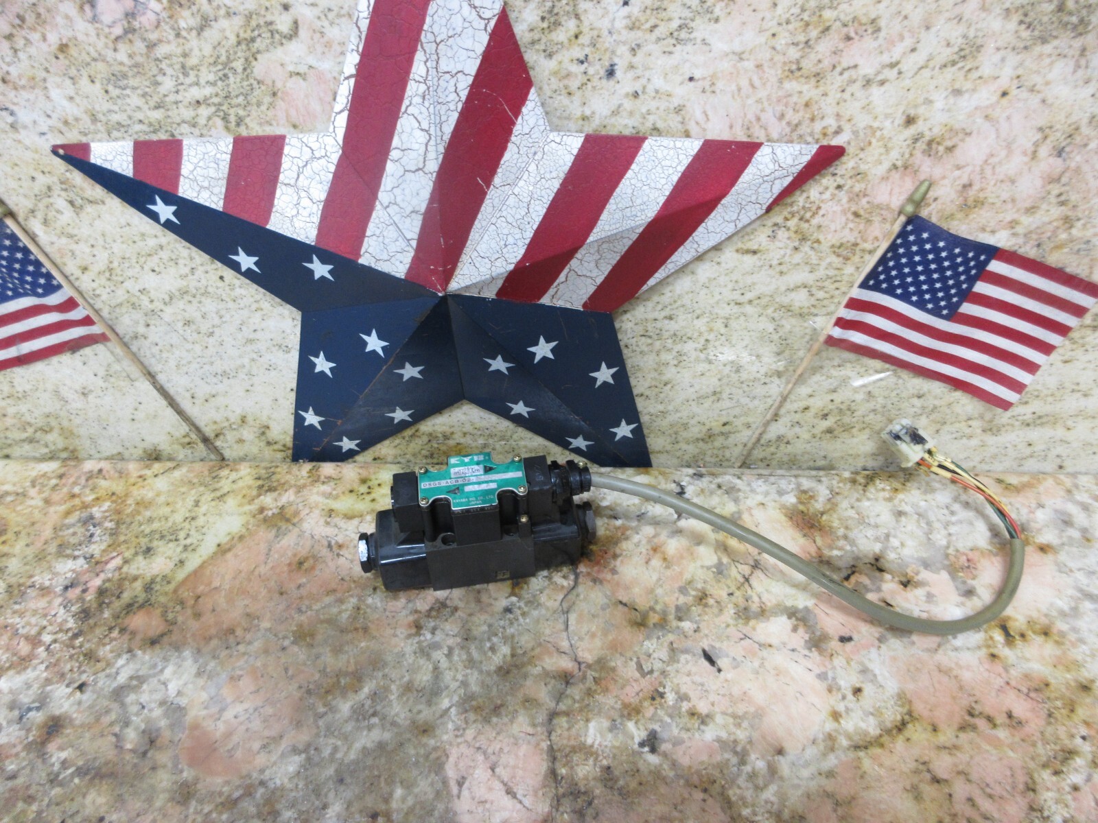 KYB SOLENOID VALVE DSGS-ACB-02-A100-TM-G MORI SEIKI CL-25B CNC LATHE