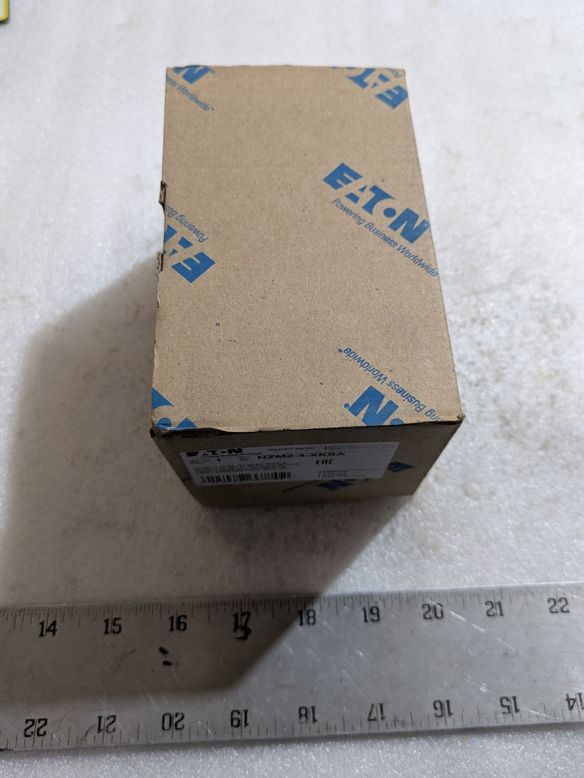 EATON NZM2‑4‑XKSA 266770 4‑Pole Terminal Cover Accessory for NZM2 Screw Conn Ind