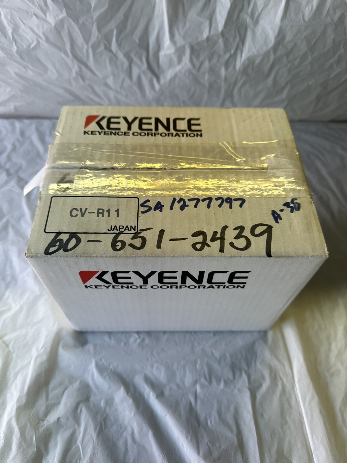 New Keyence CV-R11 Power Supply with Lamp
