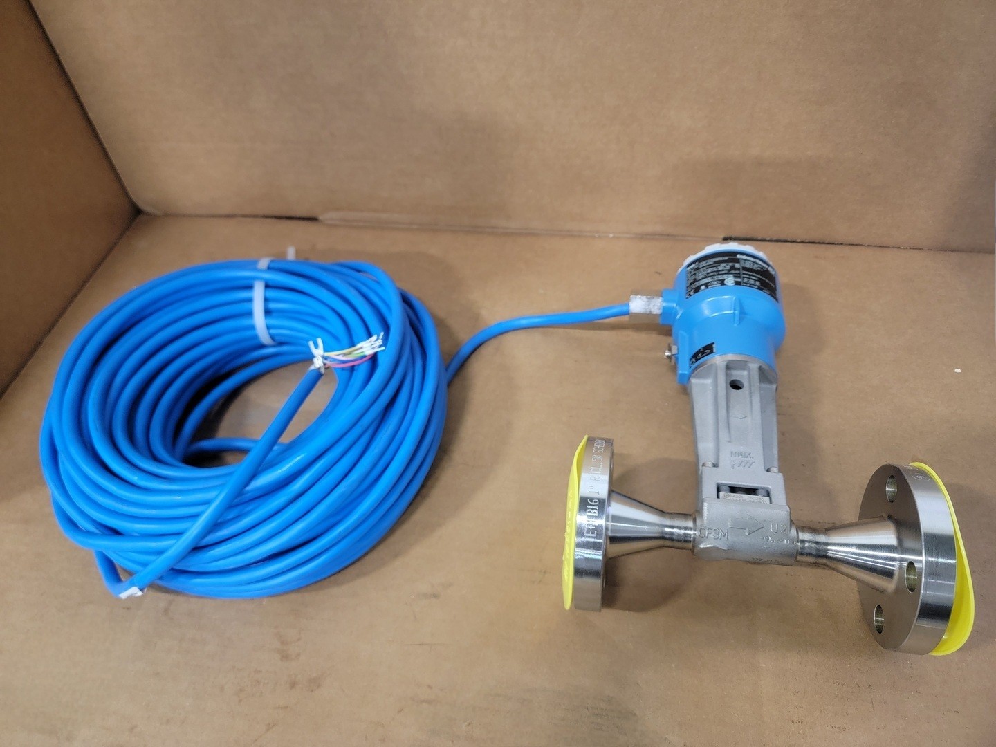 SURPLUS NEW ENDRESS+HAUSER 72FRF 72FRF-SL1DA5NFB4AW Vortex Flowmeter, E+H