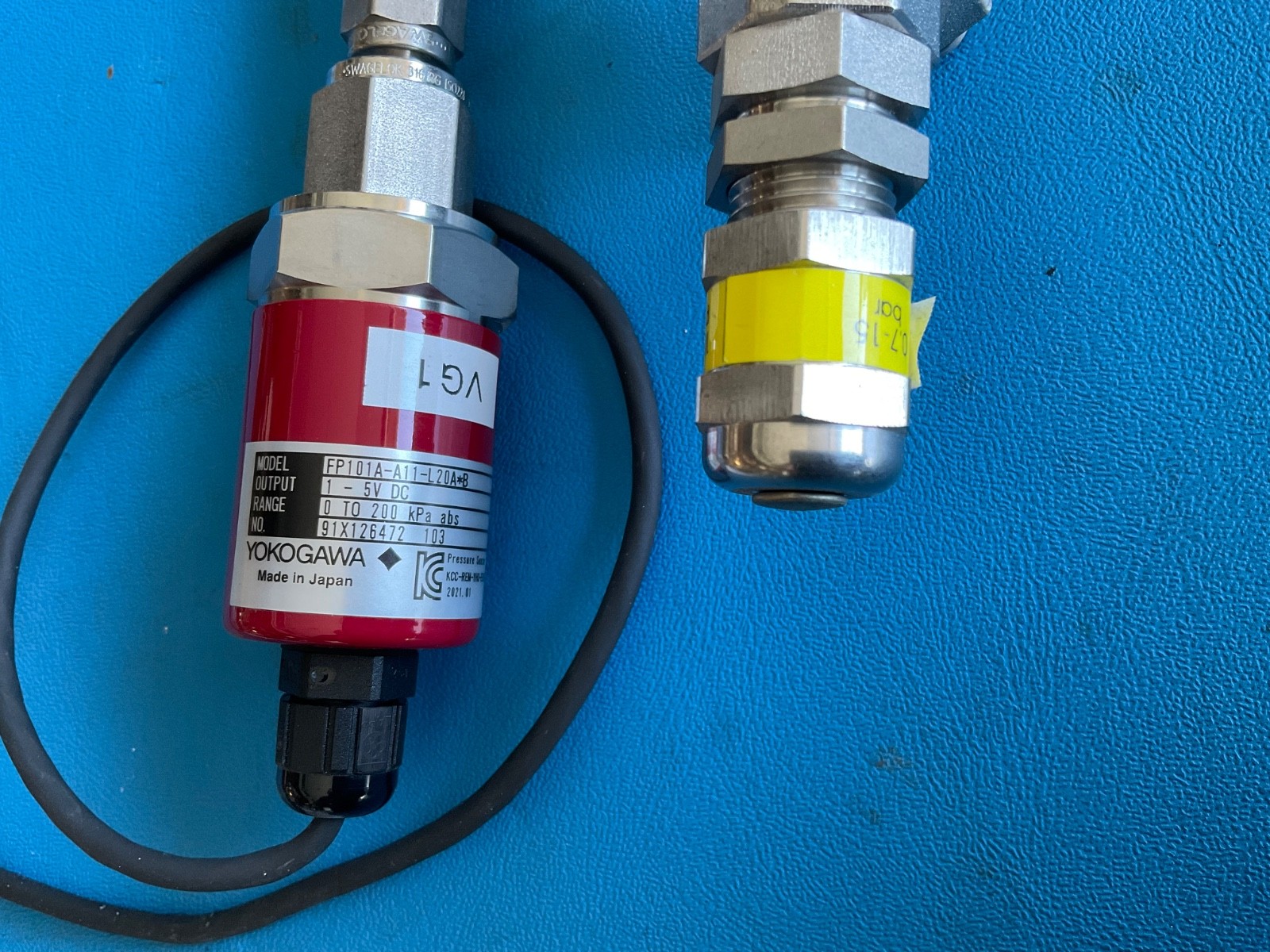 YOKOGAWA FP101-A11-L20A*B 1-5V DC 0 TO 200 kPa abs SWAGELOK RL3 10-225 SS-RL3S4