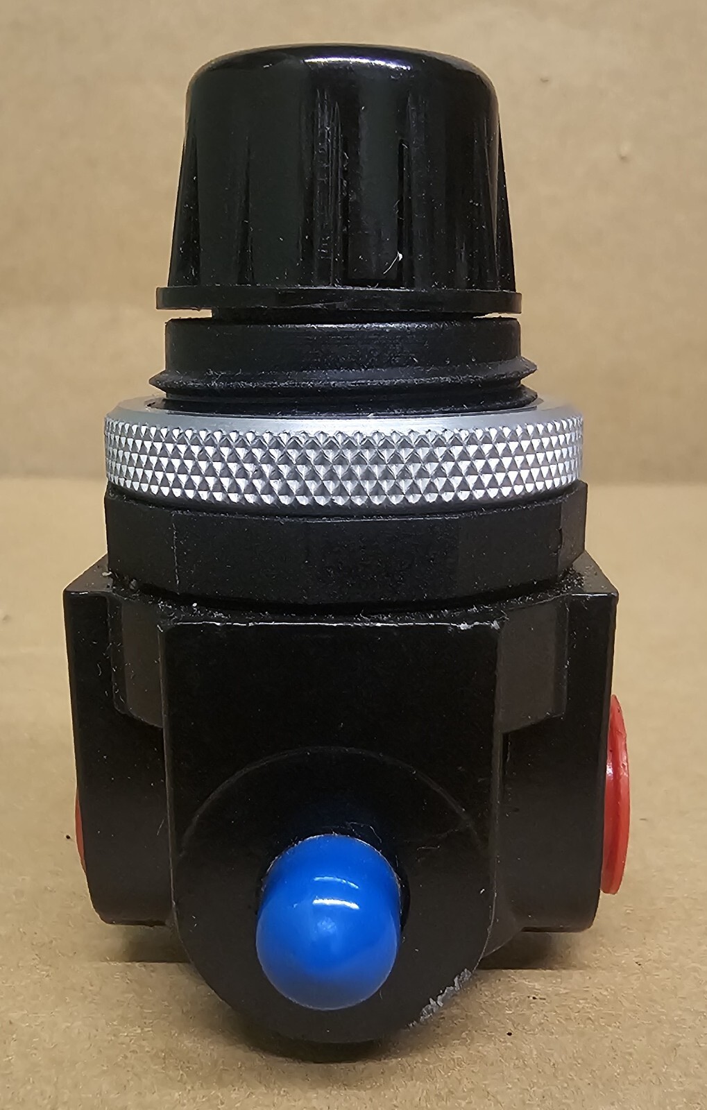 ARROW PNEUMATICS R162-S11 1/4″ Mini Regulator