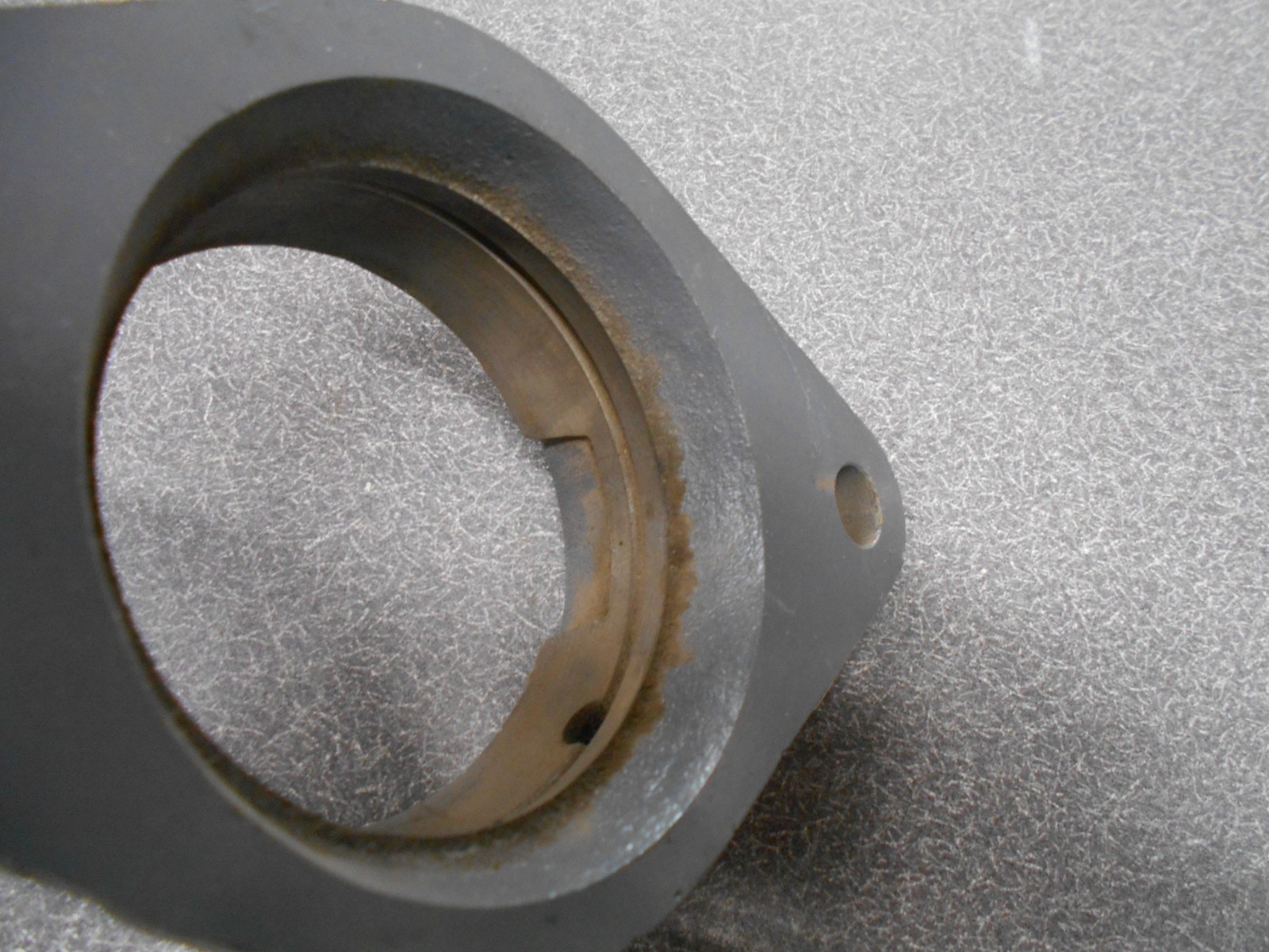 Burns/Tisco 90mm 2-Bolt Greasable Bearing Flange. T90-R. NEW!