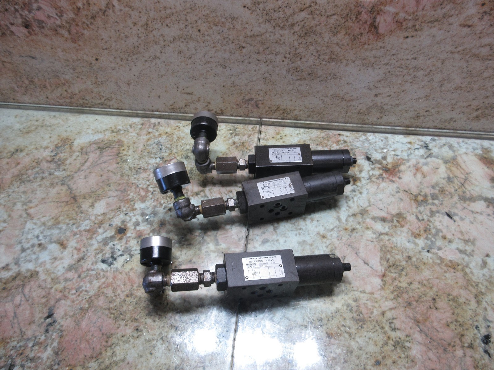 DAIKIN INDUSTRIES REDUCING VALVE UNIT -MG-02P-1-50 MFG 50M7512 CNC
