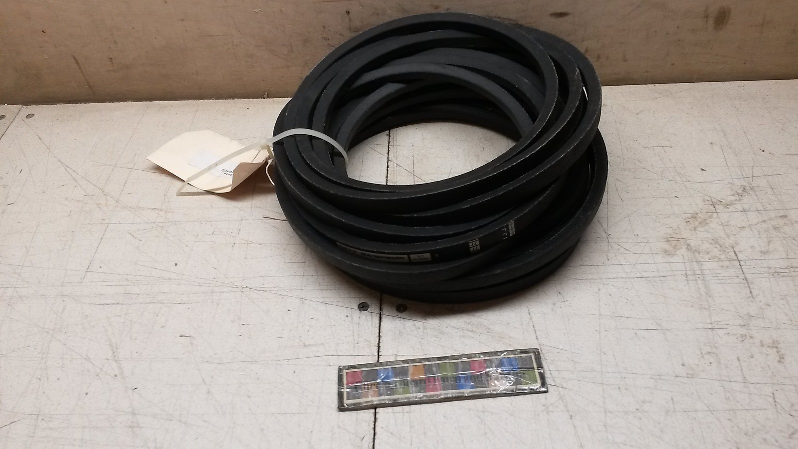 Set of 5 NOS B97 Optibelt VB Classical V-Belt 97 In. ID 100 In. OD 5/8 In. Wide