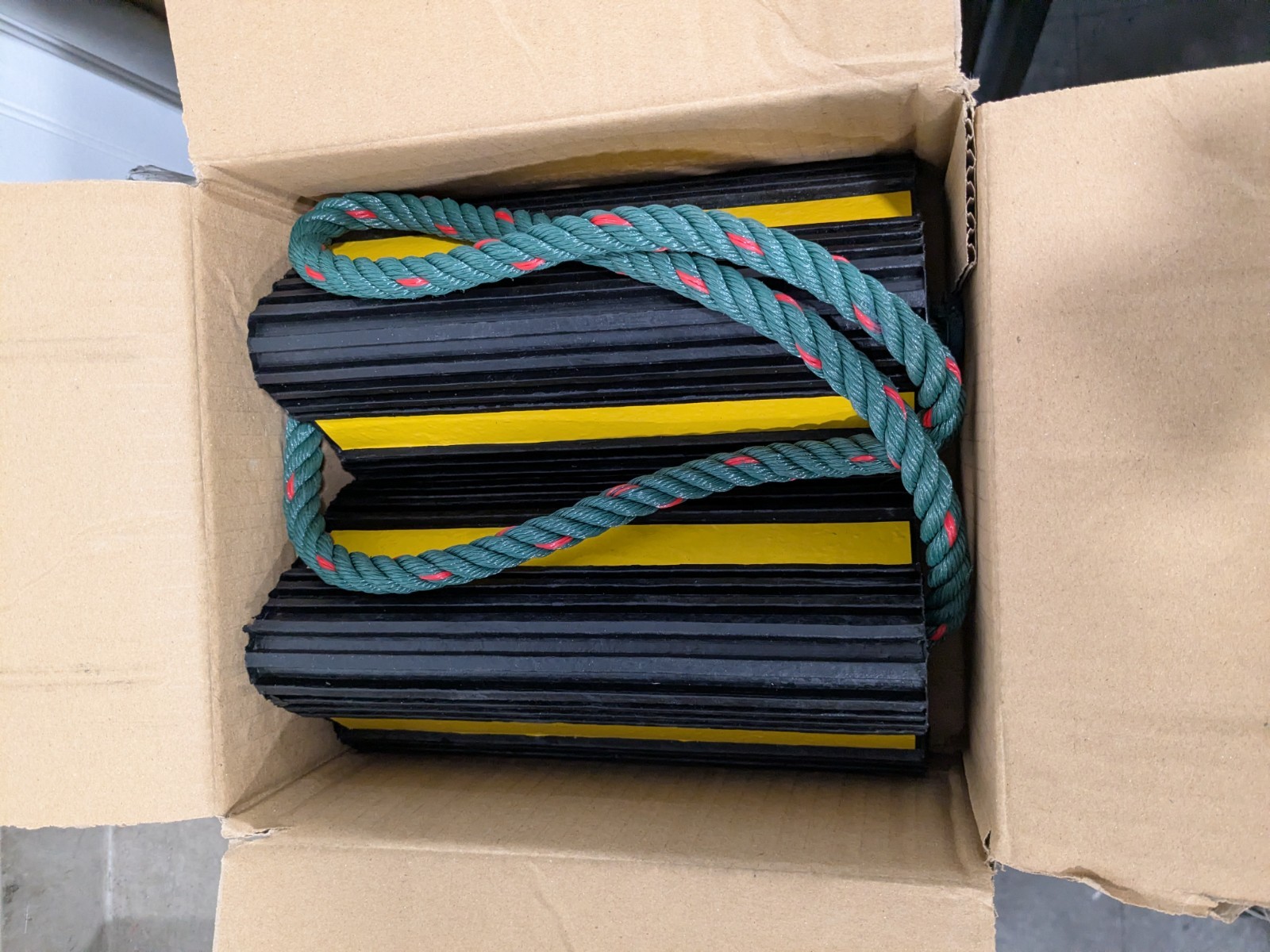 Buyers Products Rubber Wheel Chock With Rope: 4″ OAL WC24483