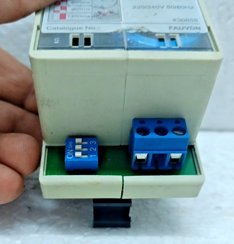 GE Record Plus FAUVDN Undervoltage Release Delayed 220/240V 50/60Hz 430858