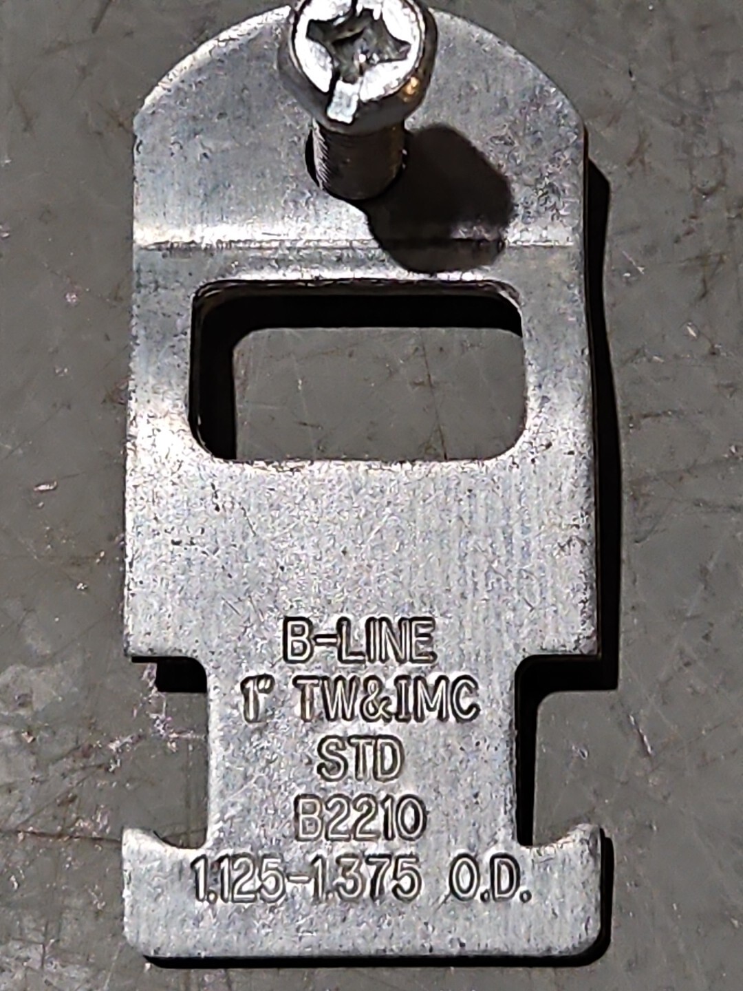 (Bag of 10 Sets) B-Line 1″ STD B2210 Conduit Clamps 1.125-1.375, OD *LOW PRICE*