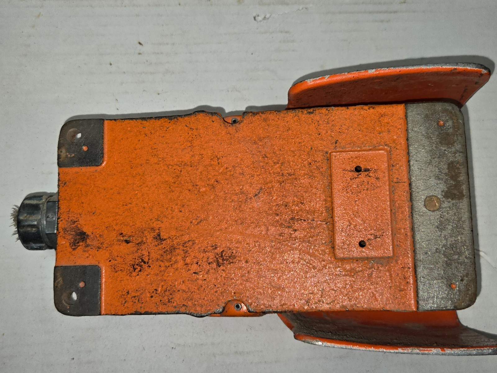 LineMaster 571-DWH Hercules Foot Switch