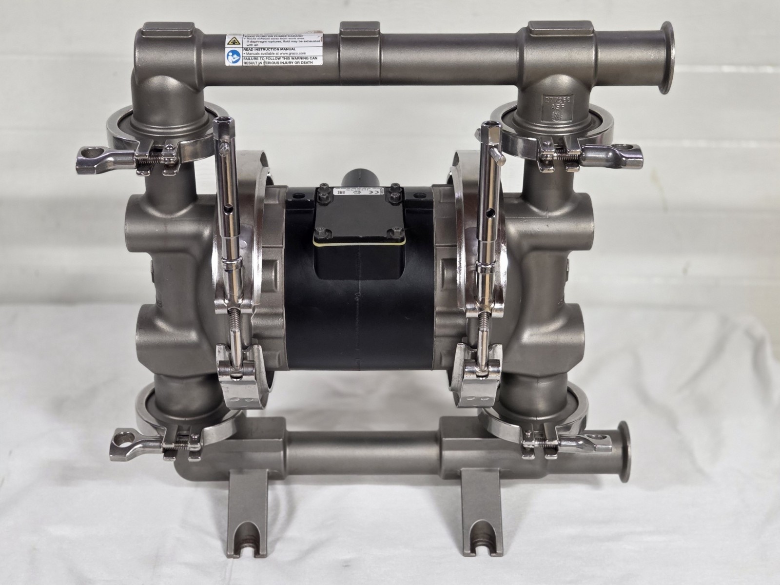 Graco Saniforce 1040 Air Operated Pump Less Muffler. Stainless Steel & PTFE