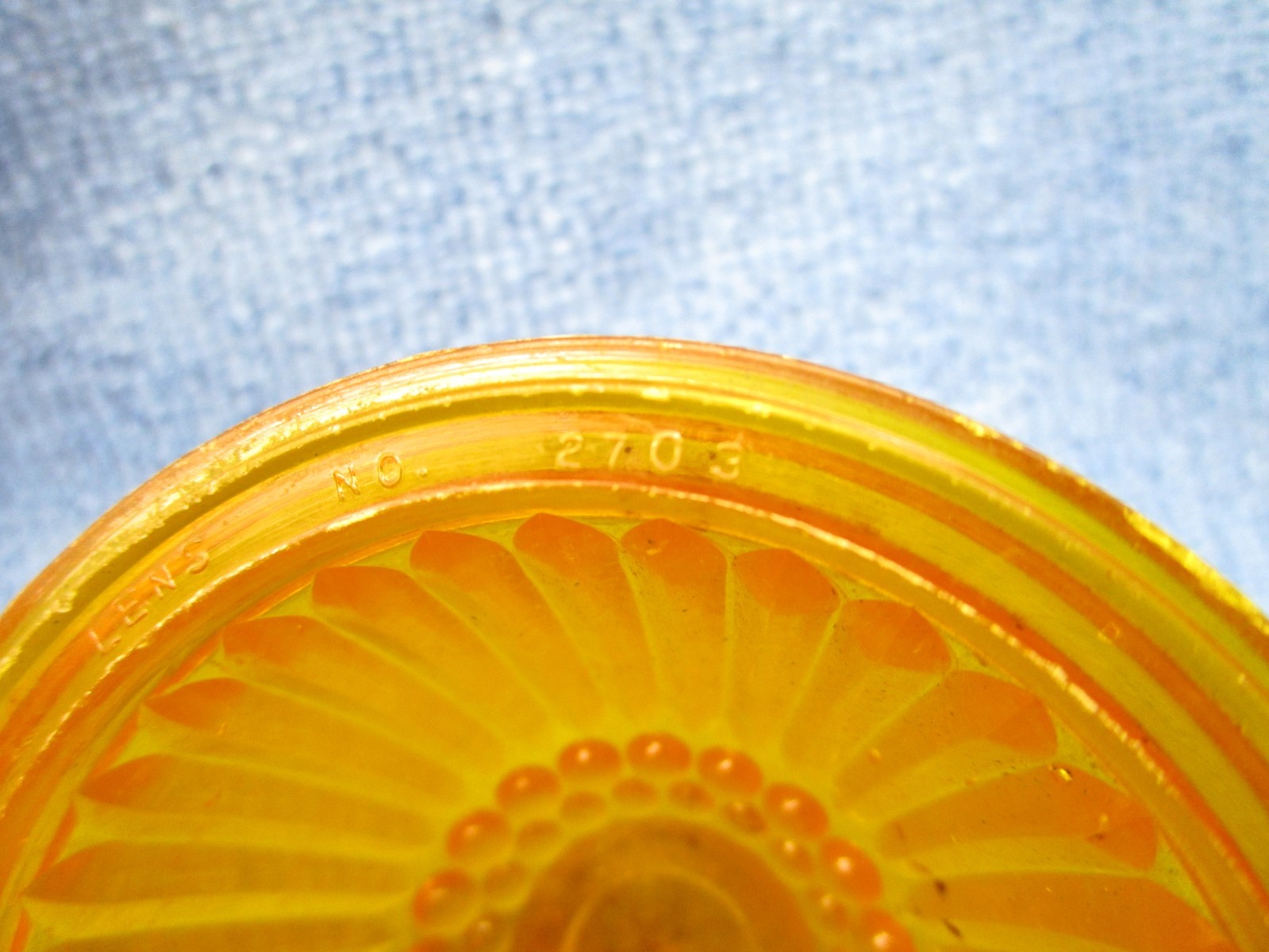 S&M 2703 Amber Clearance Light Lamp Lens 2-1/2″ OD