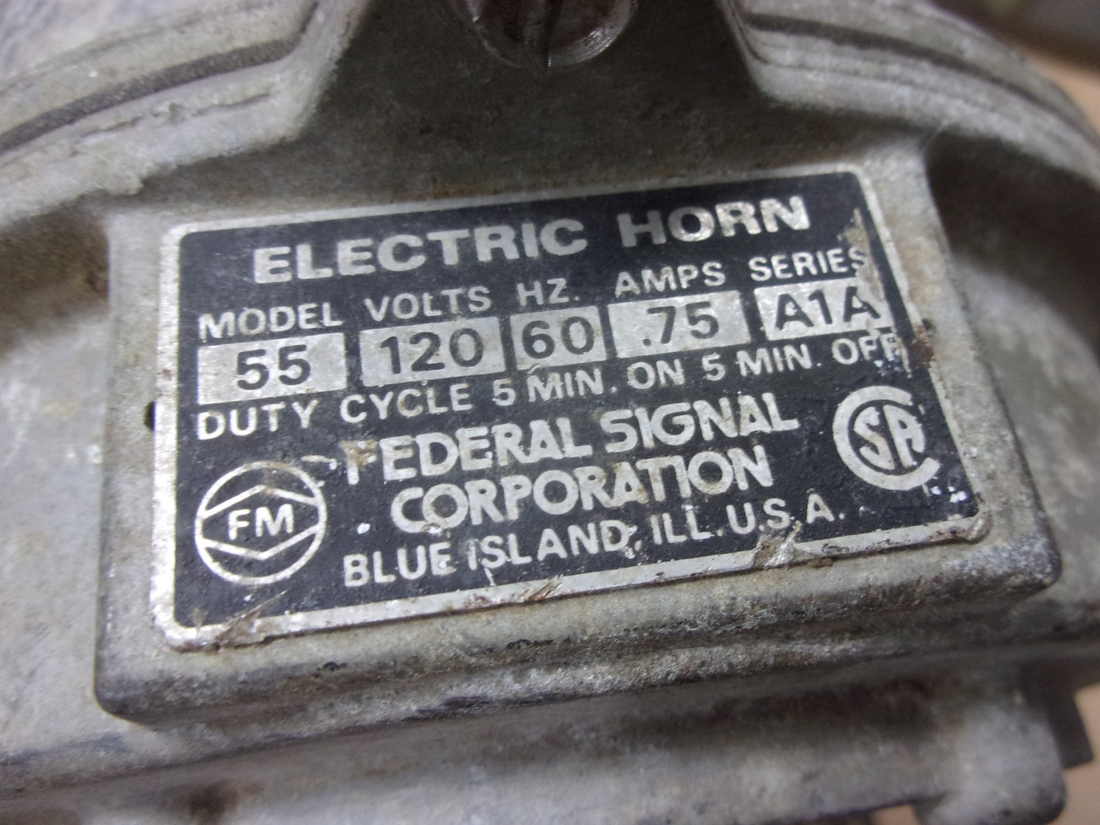 Federal Signal 55-120-1 Resonating Horn 120V AC Industrial Indoor Outdoor Alarm