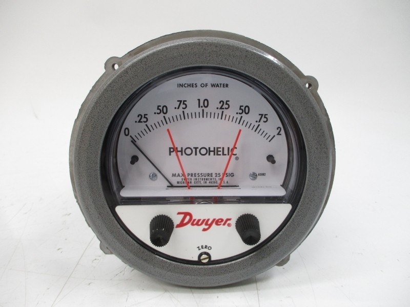 DWYER 102102-70 A3002 120/240VAC 10A 25PSI 0-2″H2O NSMP