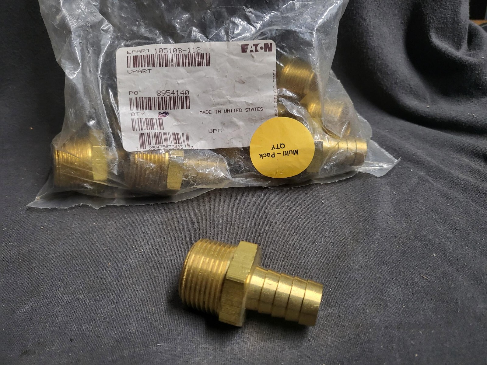 Eaton Weatherhead 10510B-112 Male Pipe Fitting 5/8″ Hose ID Lot of 10