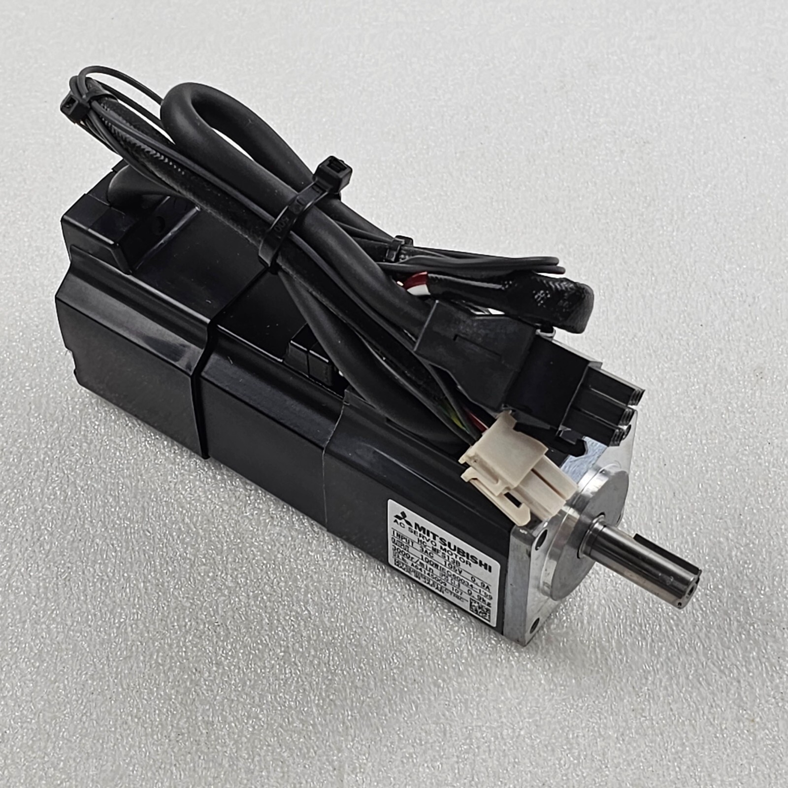 MITSUBISHI AC SERVO MOTOR HC-MFS13B