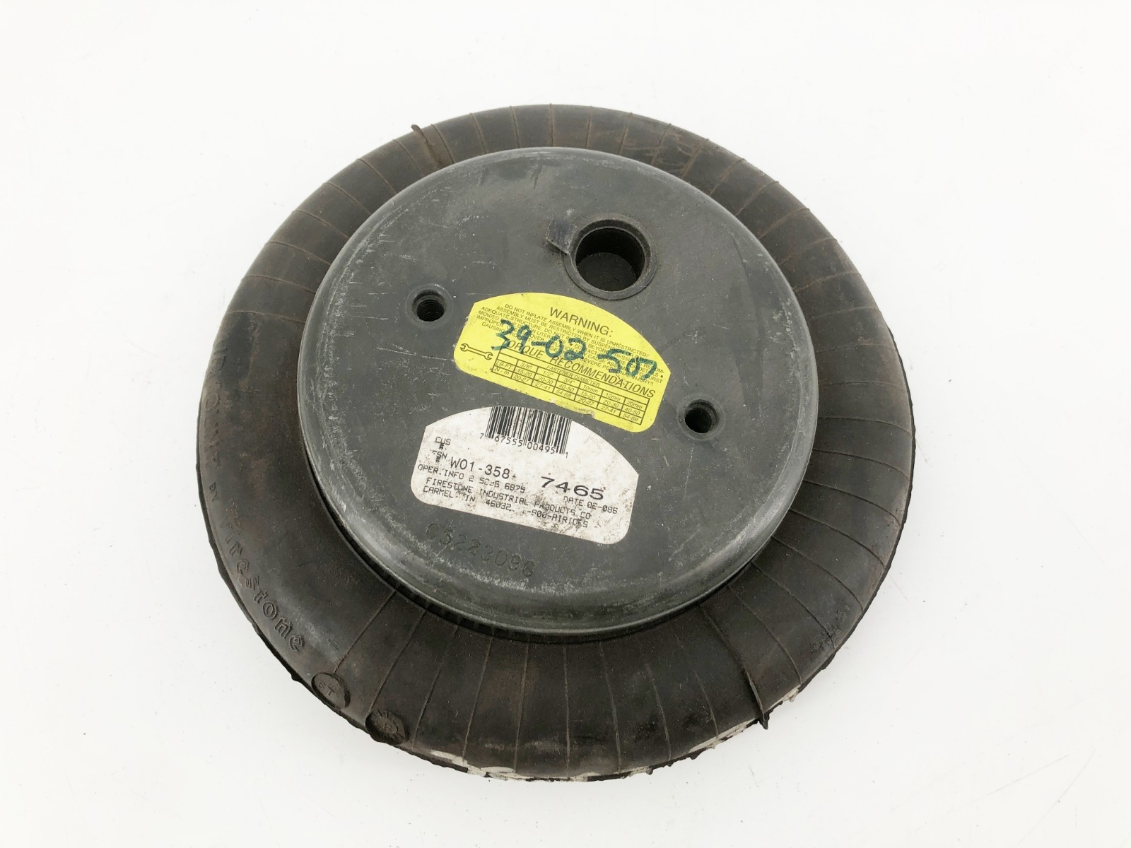 New Firestone W01-358-7465 Air Spring Single Conv. 3/4″ NPT Style 115 – No Box