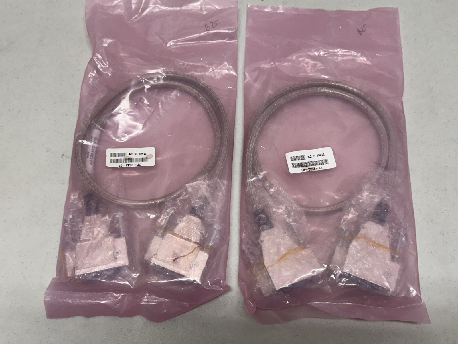 New (Lot of 2) Cisco CAB-STACK-1M Cisco Stackwise Stacking Cables 1M 72-2633-01