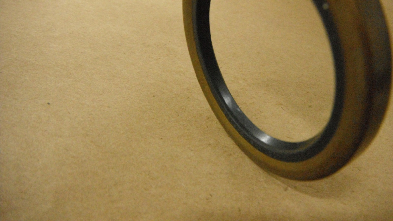UF0372E NOK OIL SEAL SINGLE LIP