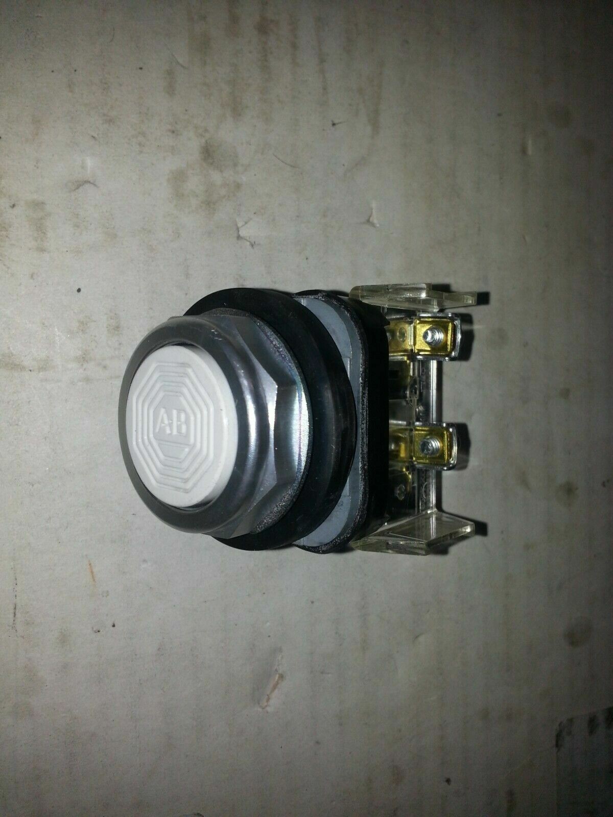 ALLEN-BRADLEY 800T-A T 4.13 PUSH BUTTON WHITE NON-LIGHTED