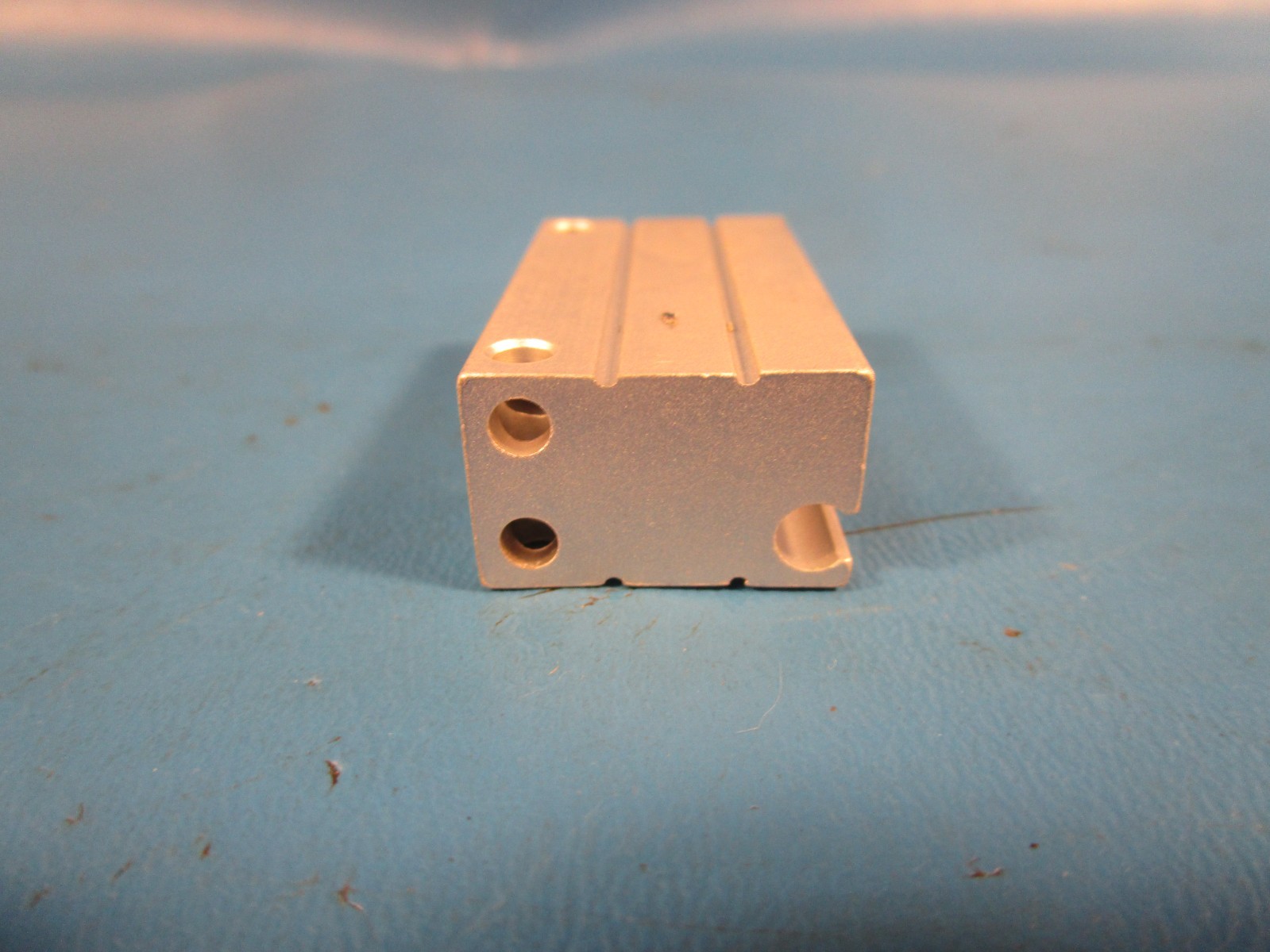 SMC CDUJB8-20D, Mini Free Mount Cylinder, 8mm Bore, 20mm Stroke, Auto Switch