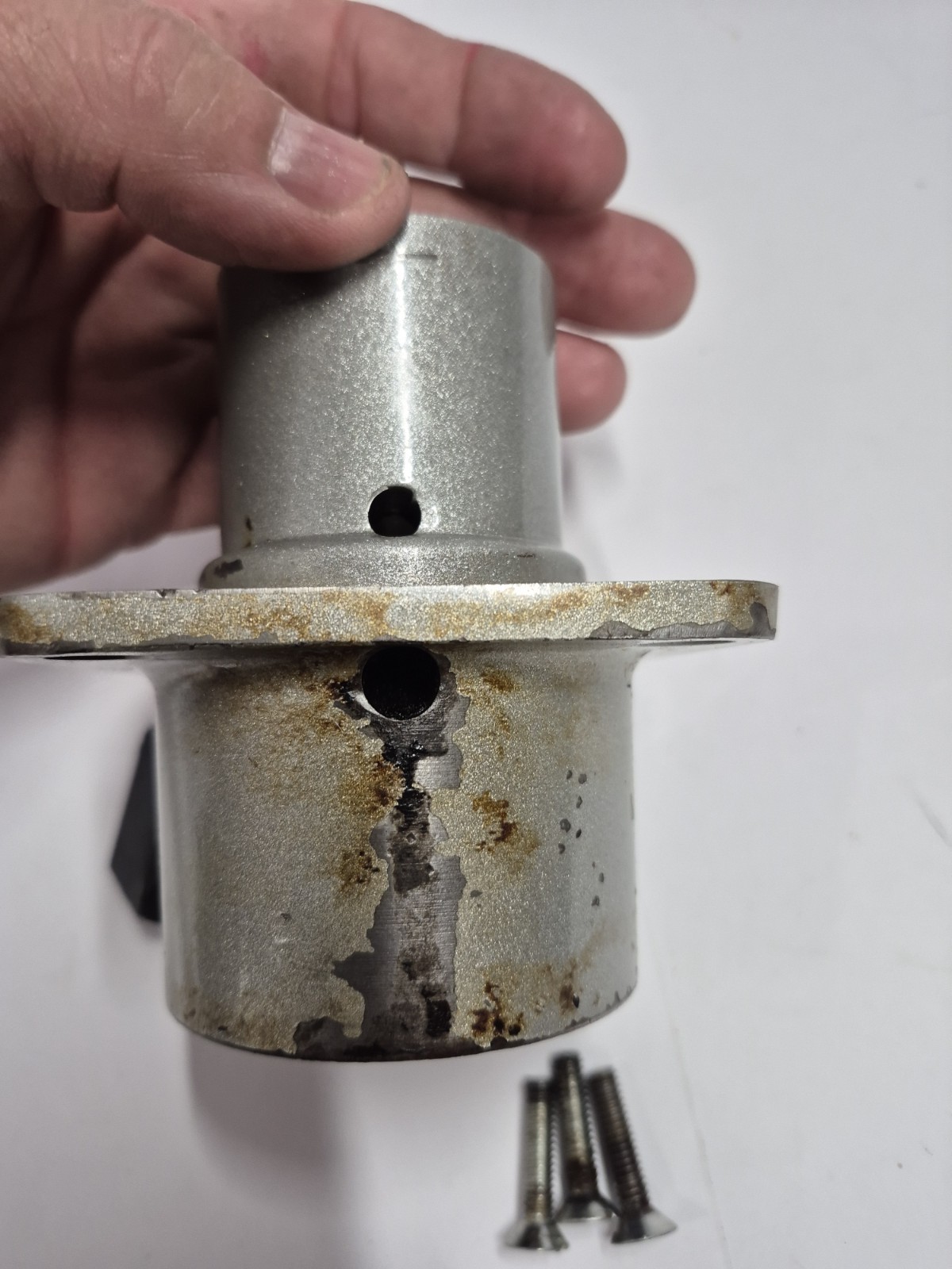 Hobart 20qt Mixer Hub Attachment – A200 – Part# 435047-4
