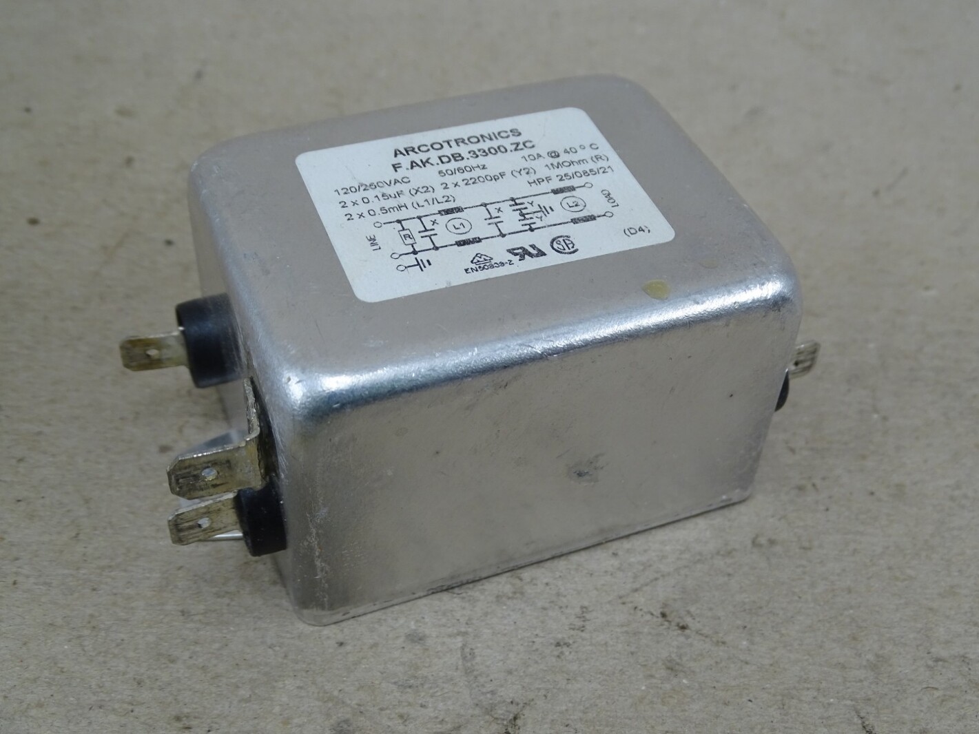 Arcotronics Chassis Mount RFI Suppressor Filter , F.AK.DB.3300.ZC