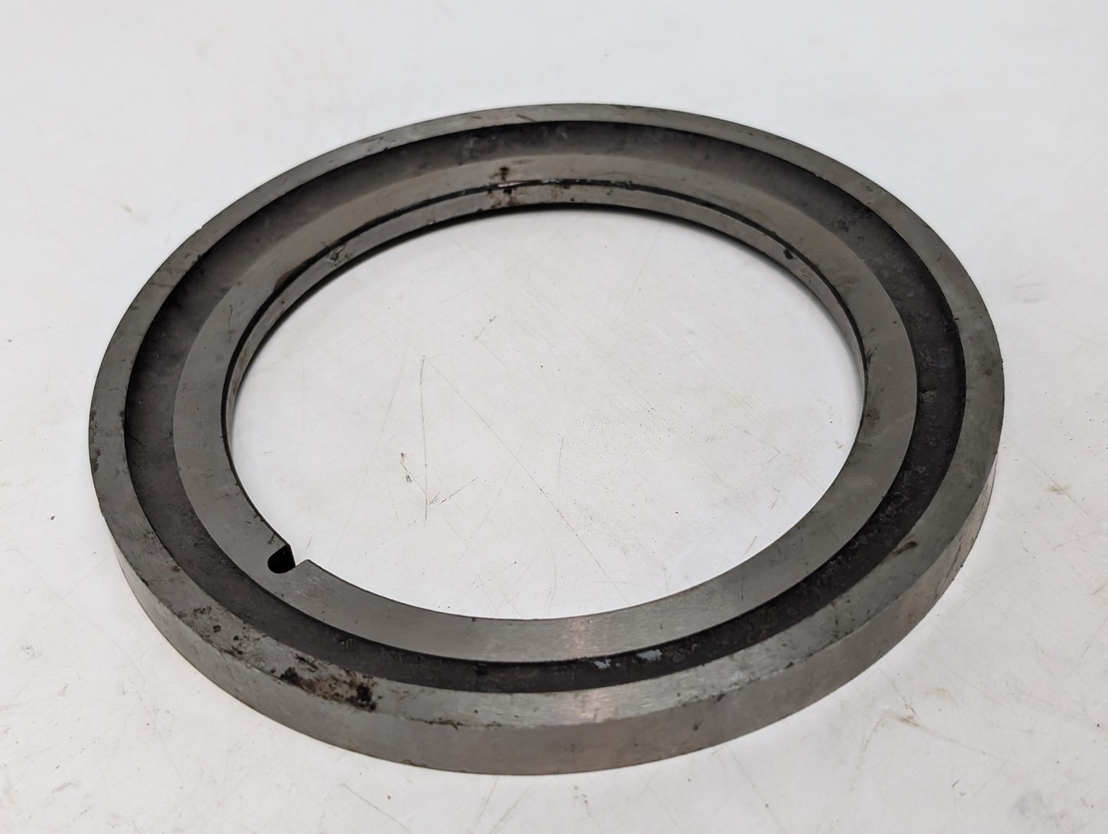 Lot of 3 Alloy T 767 split metal seal rings 6-3/4in OD 4.75in ID industrial