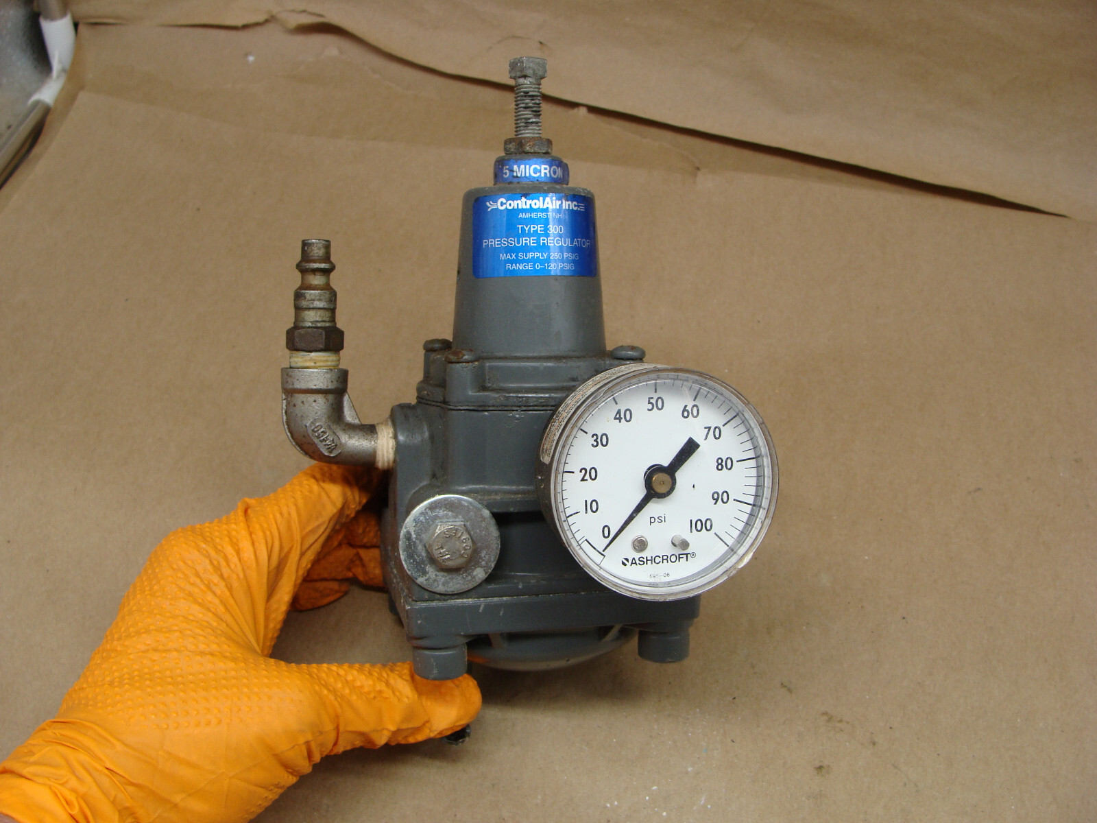 CONTROLAIR INC PRESSURE REGULATOR TYPE 300 250 PSIG MAX SUPPLY 0-120 PSIG RANGE