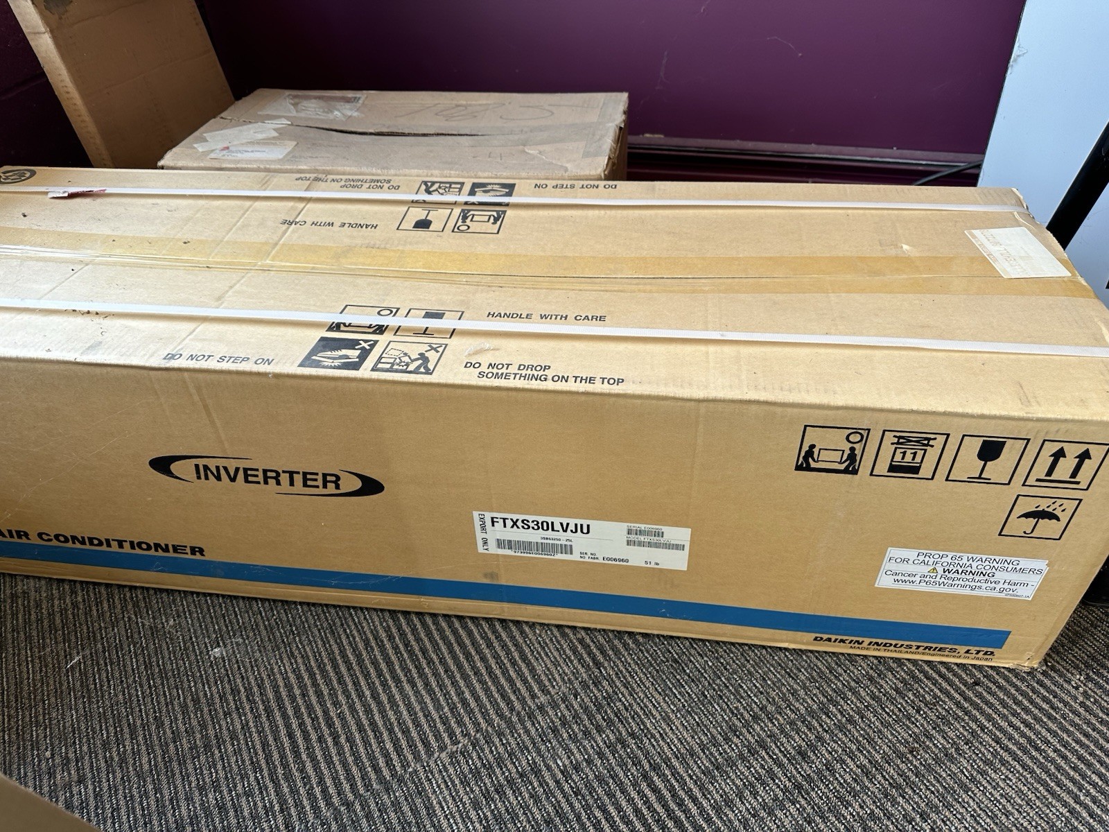 Daikin FTXS30LVJU 30K BTU Ductless Wall Mount AC Air Handler