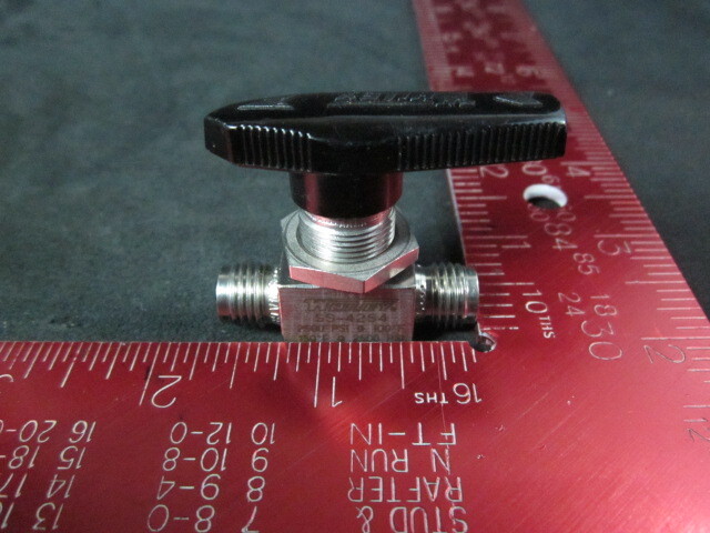 Whitey SS-42S4 Ball Valve SST 14 2500 PSI 100 Degrees Fahrenheit