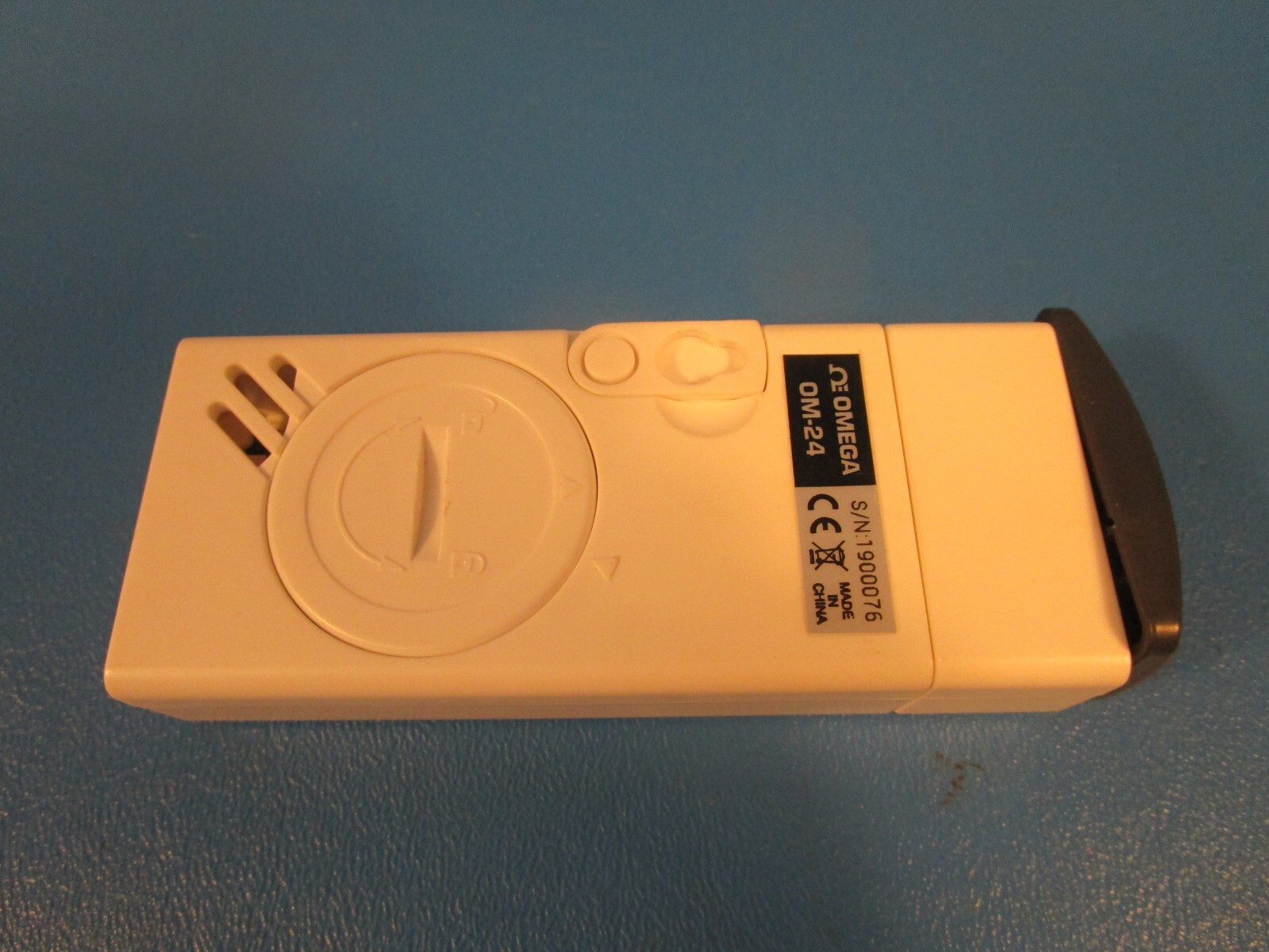USED OMEGA OM-24, Data Logger with USB 2.0 Interface, PDF Temperature