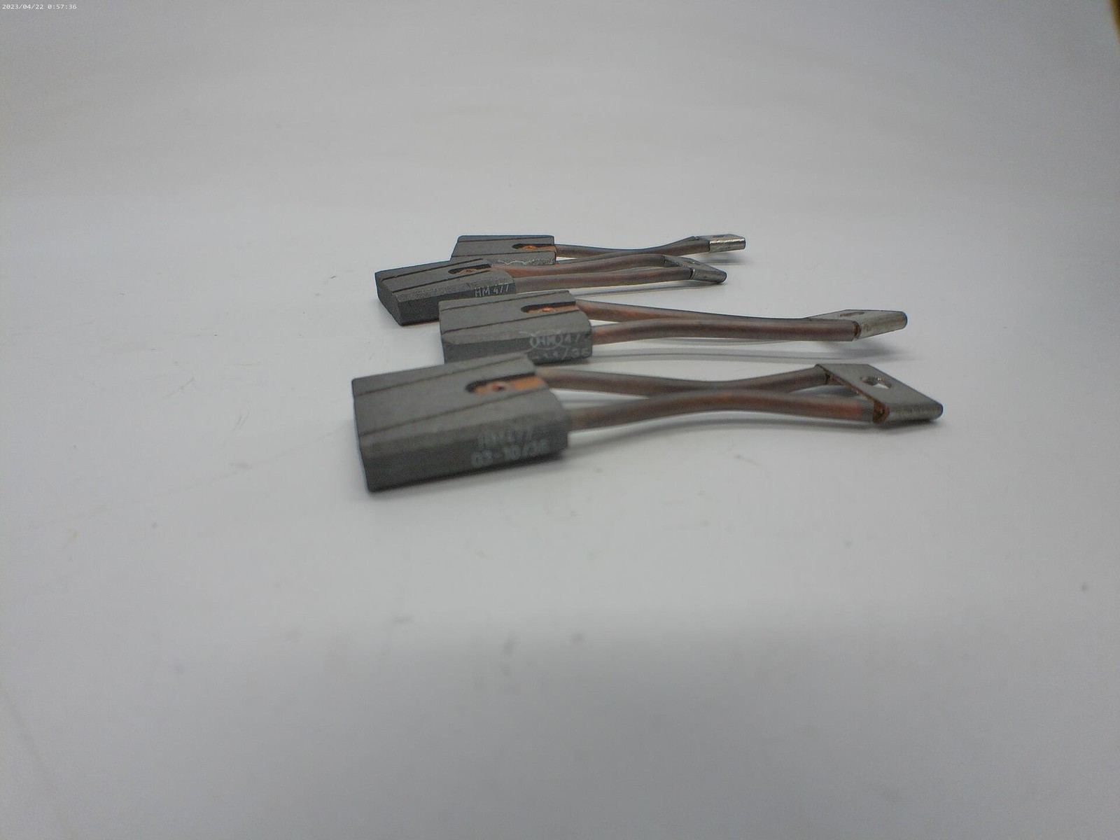 INDUSTRIAL SPARE HM477 CARBON BRUSH LOT OF 4 NSNP