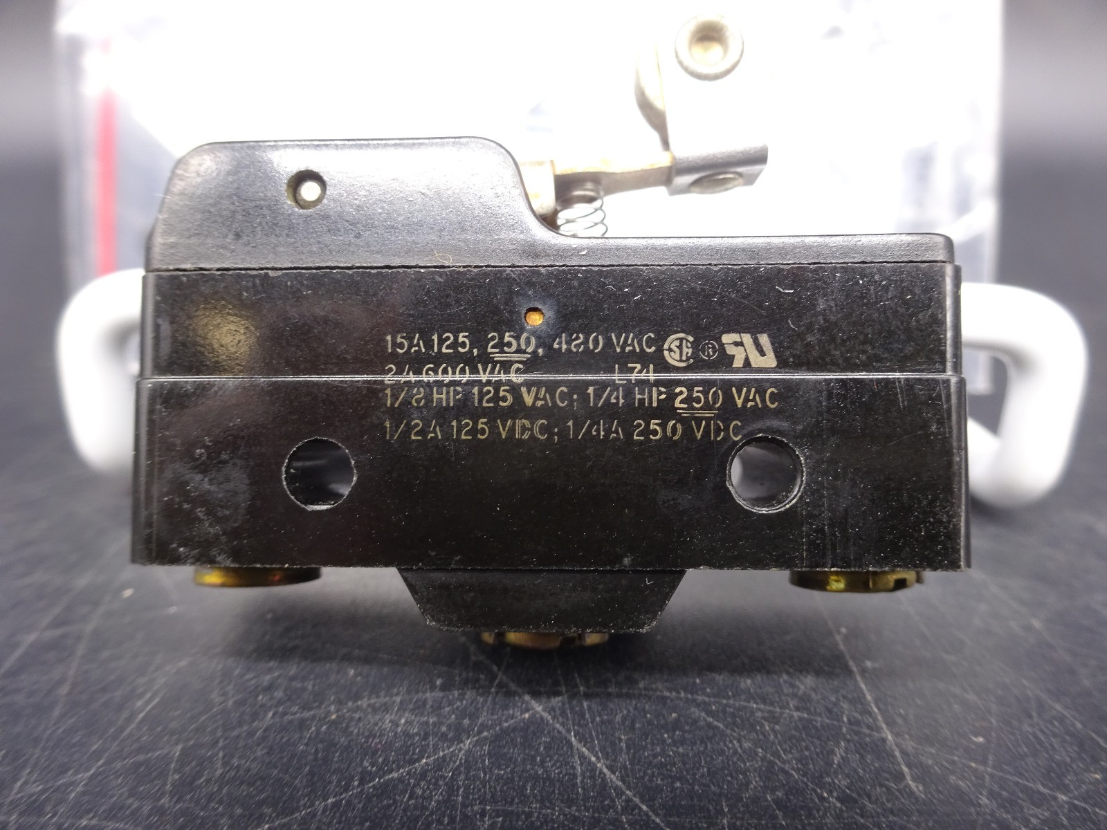 Selecta Switch SS71-BZ-2RW822-A2 Precision Switch 15A, 120vac to 600vac SPDT
