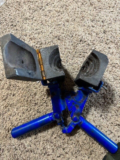 ULTRAWELD PT2S2SB with MH1 Mold Handle Clamp