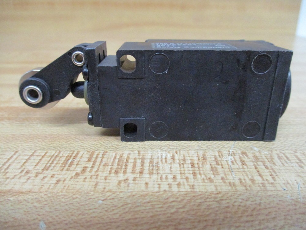 Schmersal SEKR11.110 Limit Switch SEKR11110