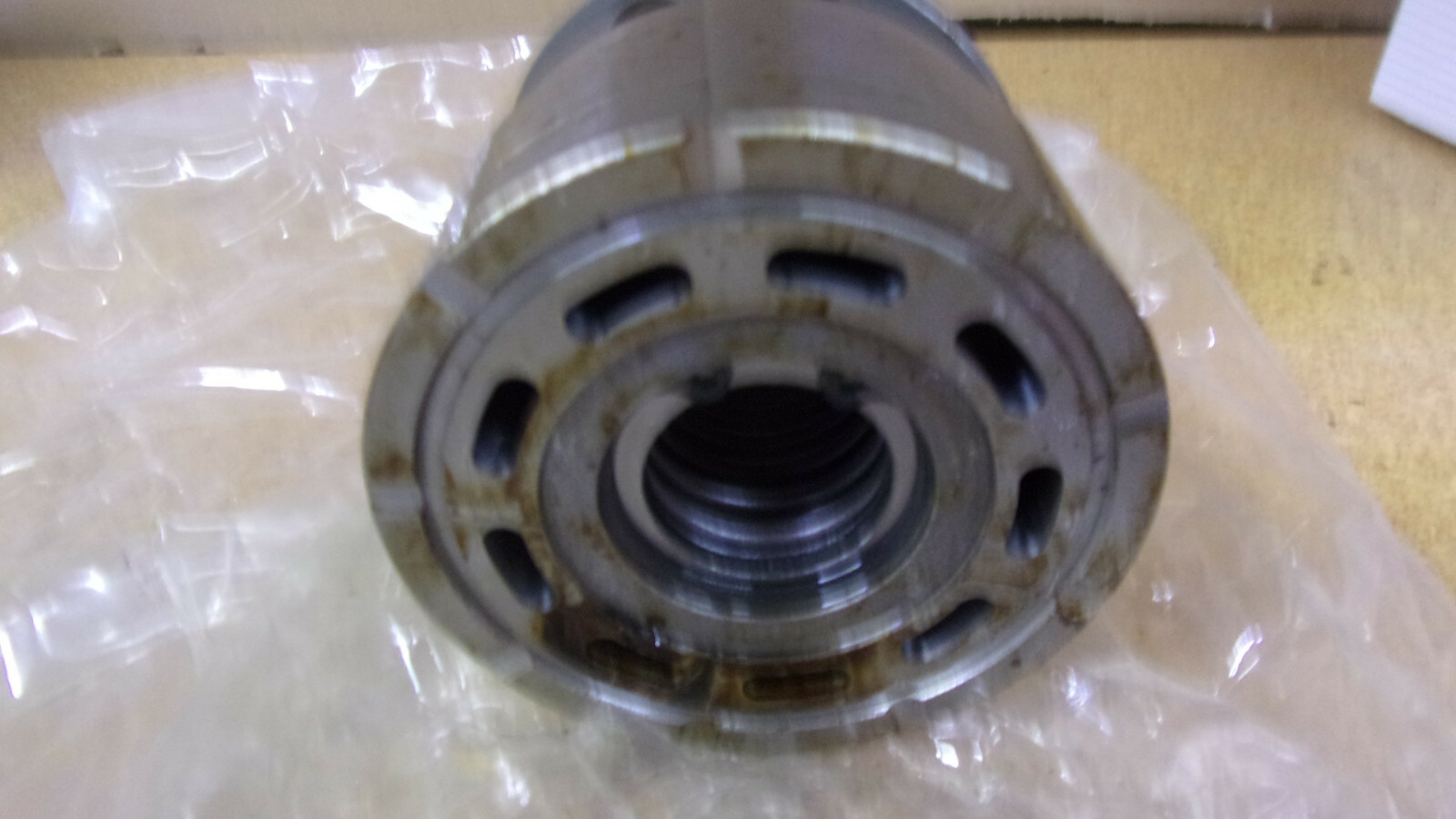 AGCO 3711270M93 MASSEY FERGUSON CYLINDER-BLOCK GEAR