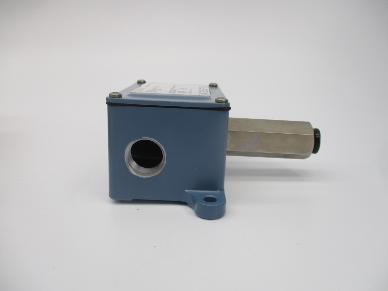 UNITED ELECTRIC J6-272 480VAC 15A 0-250PSI NSMP