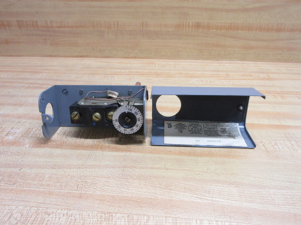 Johnson Controls A19ABC-39 Temperature Controller A19ABC39