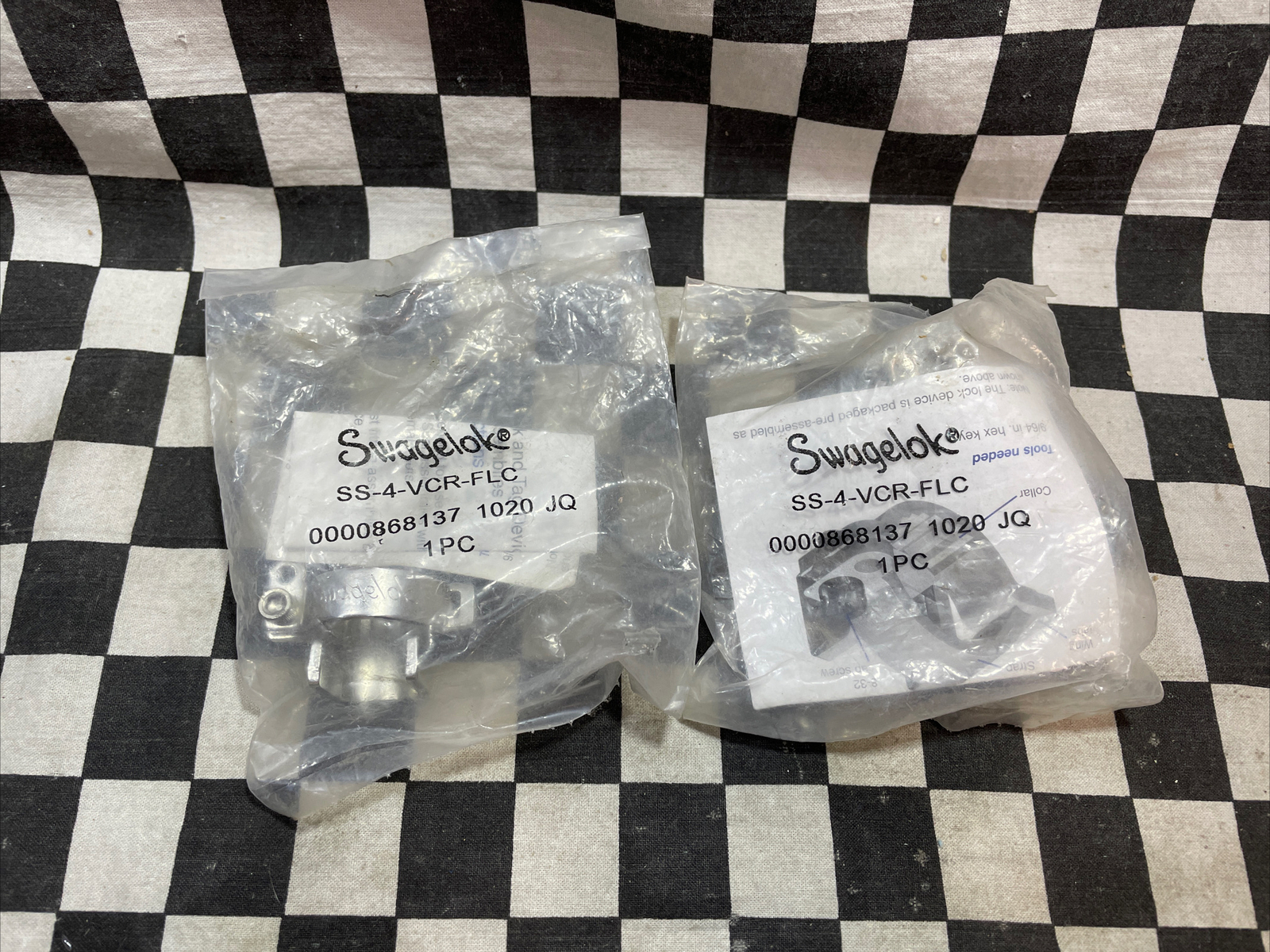 SWAGELOK Stainless Steel Fitting Lock, SS-4-VCR-FLC, LOT OF 2 SHIPSAMEDAY#1327D3