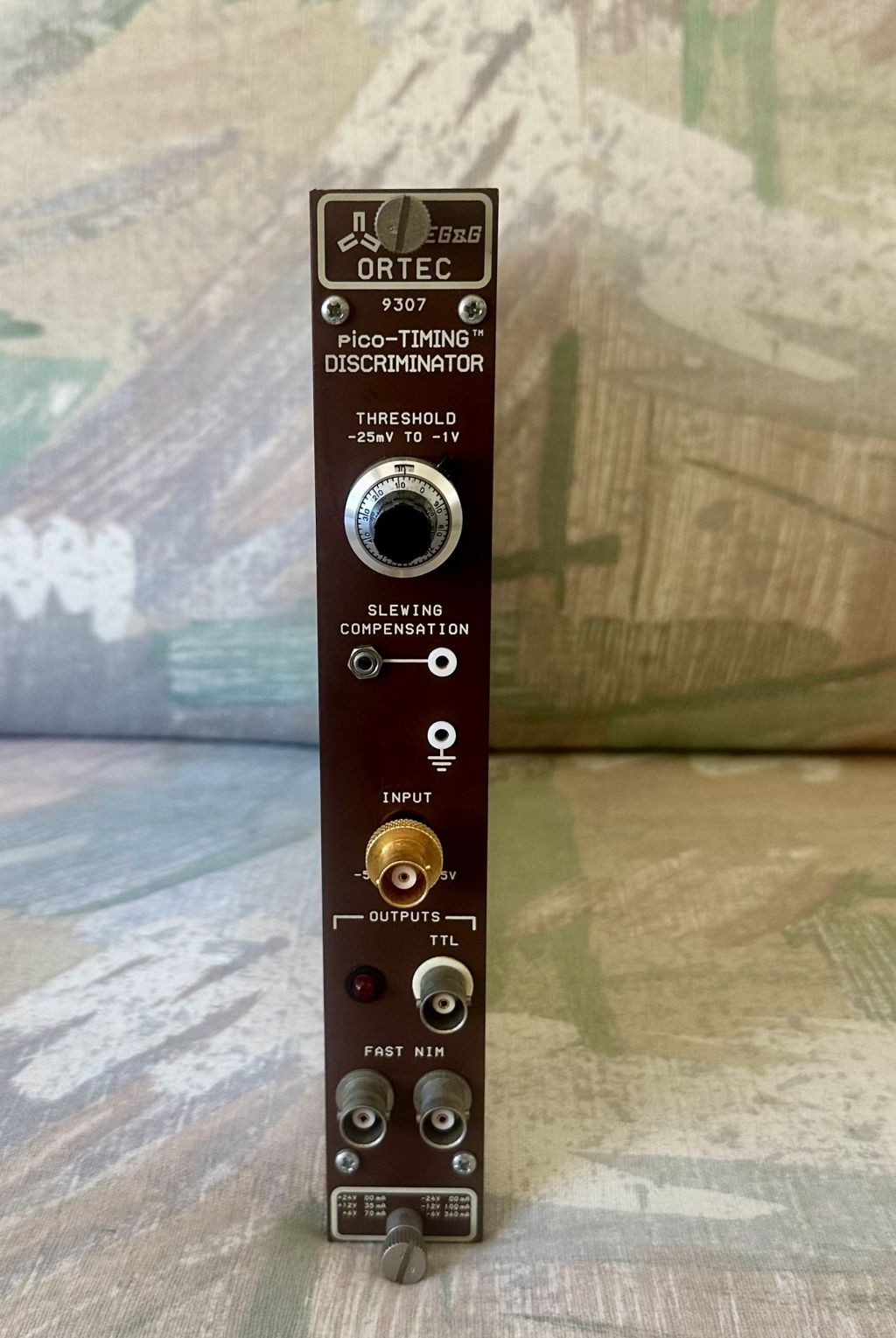 EG&G ORTEC 9307 pico-TIMING DISCRIMINATOR NIM Module