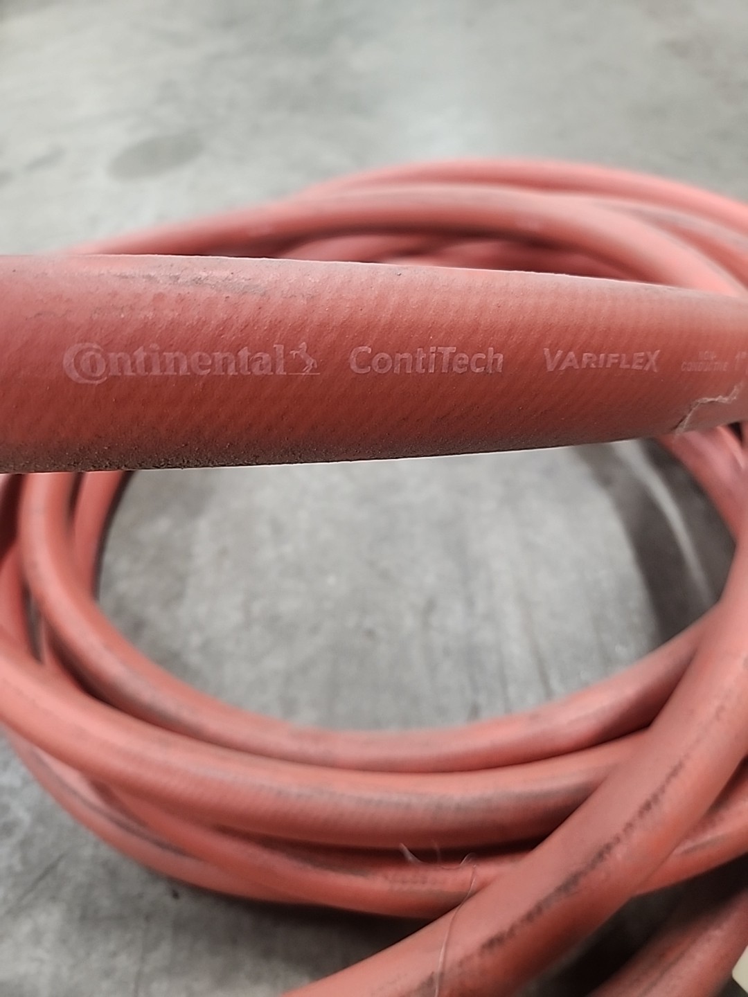 Continental Variflex Partial 1″ 200PSI Non-Conductive Multipurpose Red Hose