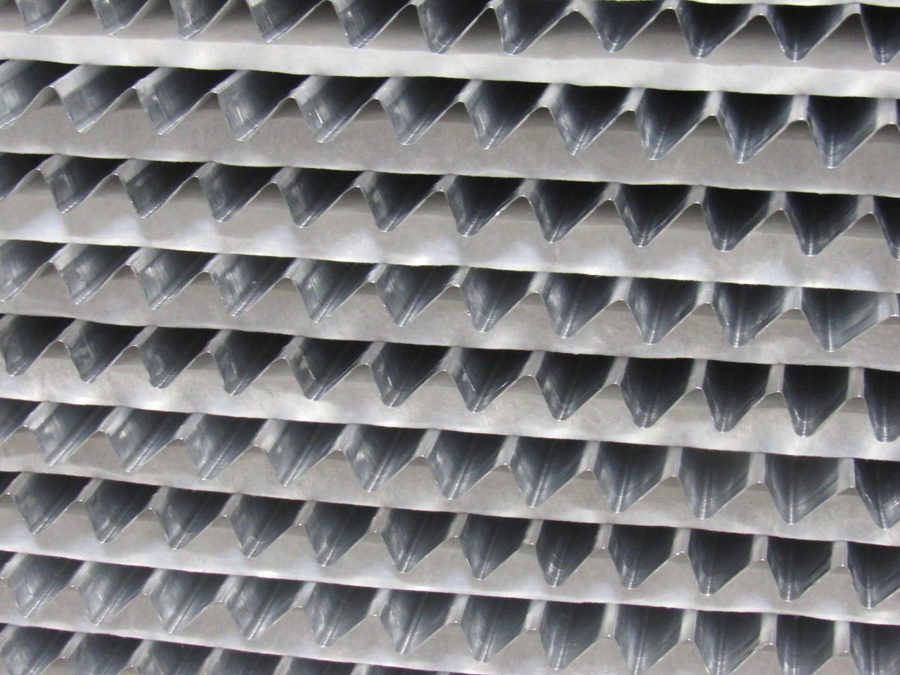 Aerostar 16266 24x24x12 MERV 11 Double Header Steel & Fiberglass Media Filter