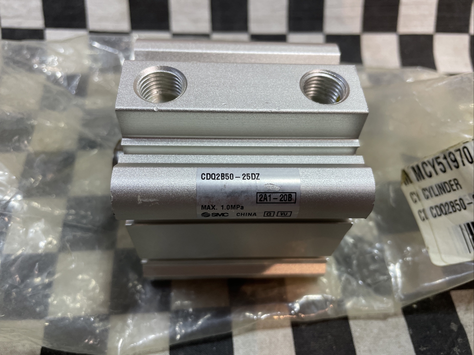 SMC CDQ2B50-25DZ, CDQ2B5025DZ, CQ2-Z COMPACT CYLINDER, SHIPSAMEDAY#1623V21