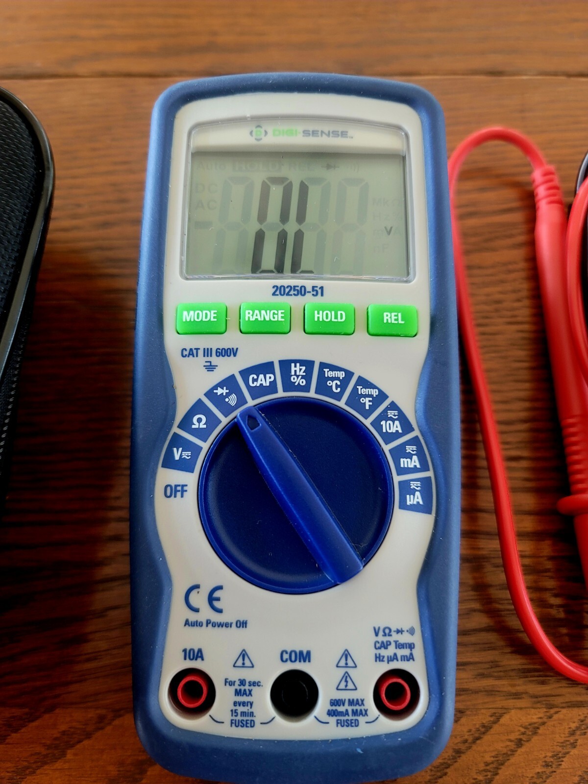 Digi-Sense 20250-51 Auto Ranging Compact DMM, CAT III, 600 V