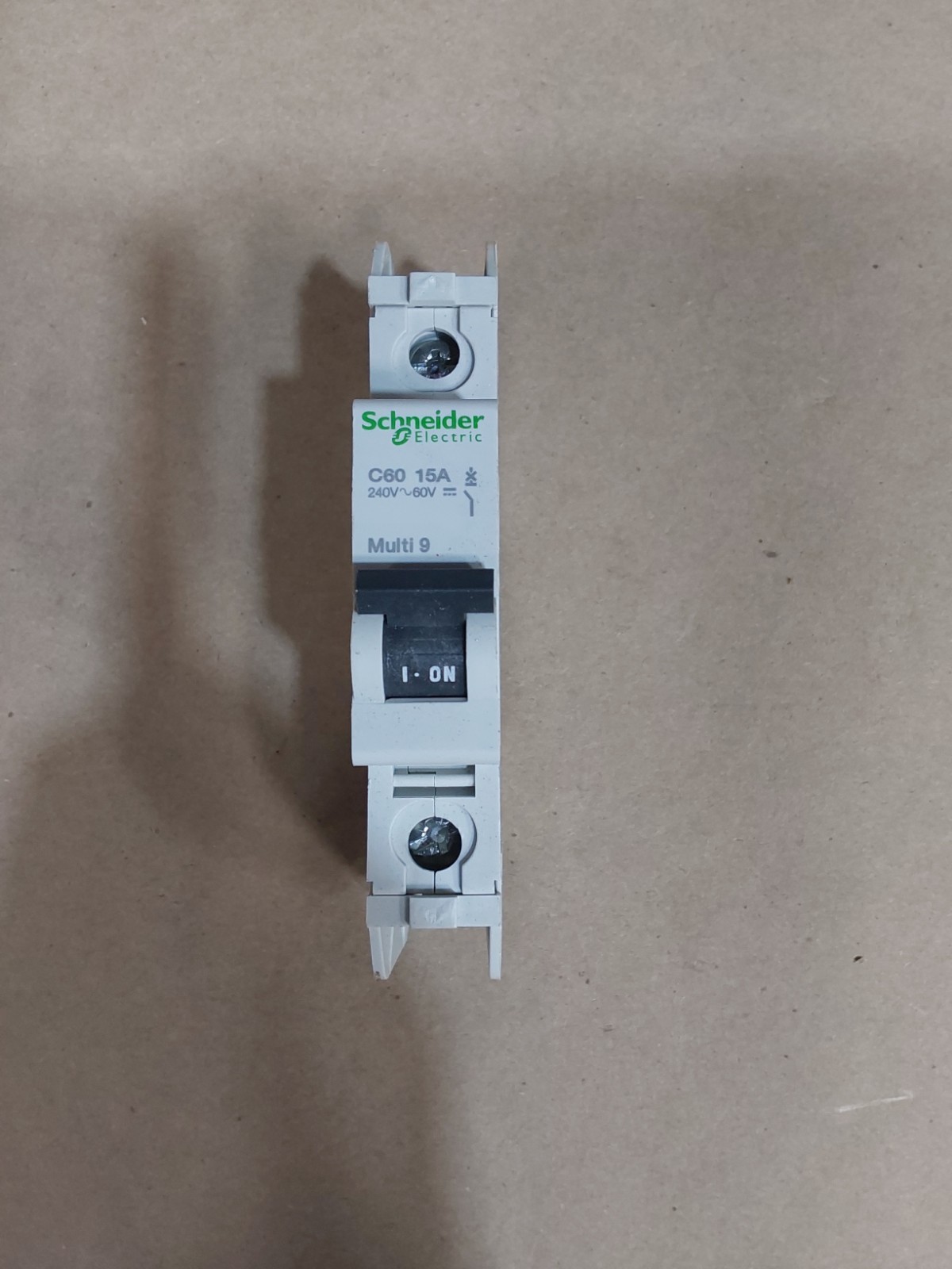 SCHNEIDER ELECTRICS C60 15A 240V 60V MULTI 9