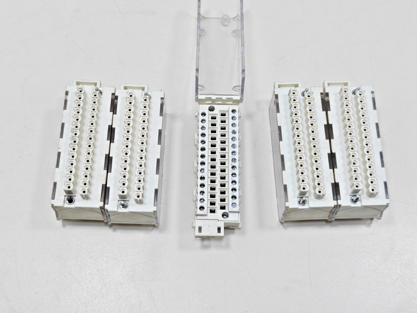 (5Pcs) BMXFTB2800 Schneider Electric 28-Pin Removable Caged Terminal Blocks PV01