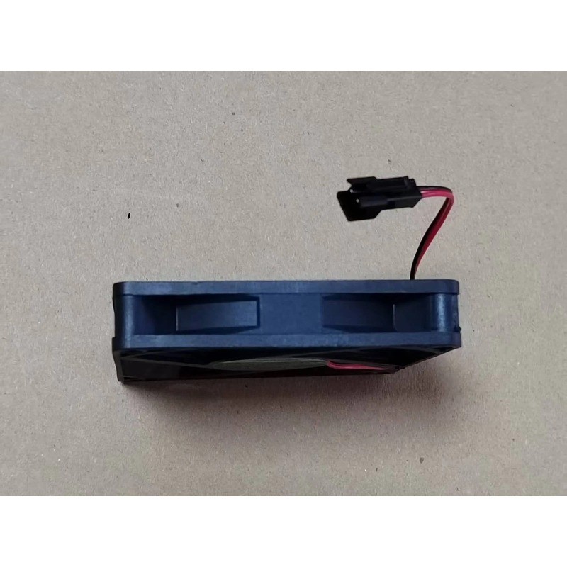 1PC KERONG DF0801512SEL2R 12V 0.15A 1.8W 2-wire 8CM 8015 cooling fan