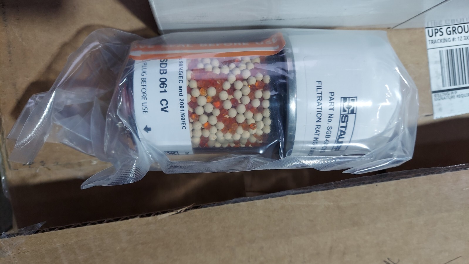New Stauff SDB-061-CV Desiccant Breather with Check Valve