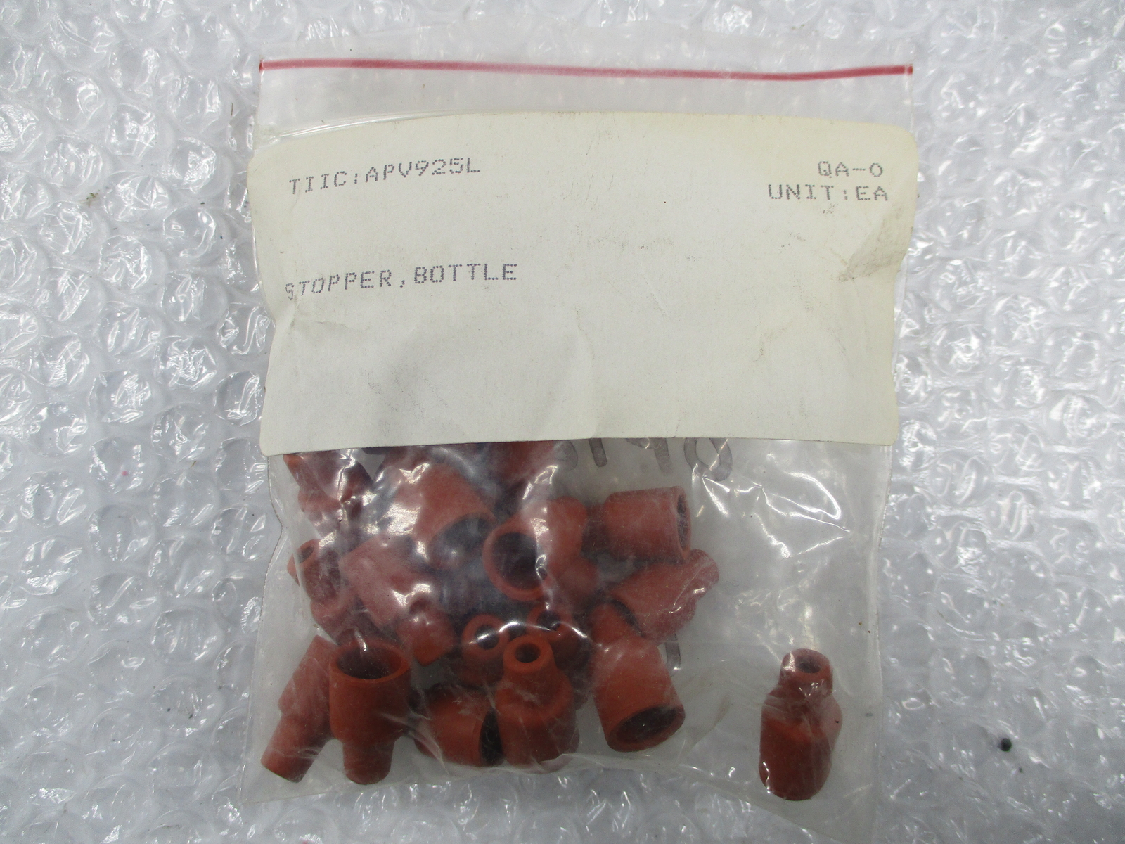 INDUSTRIAL SPARE APV925L STOPPER BOTTLE QTY OF 25 NSNP